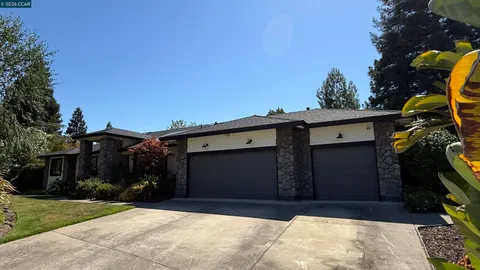 $1,249,900 | 403 Midway Place, Martinez, CA 94553