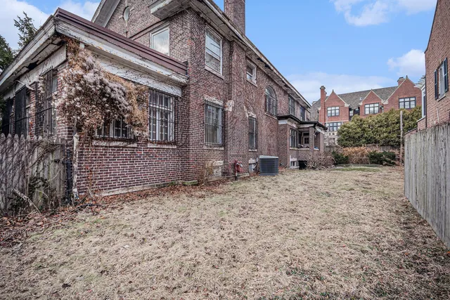 $999,000 | 4959 South Greenwood Avenue, Chicago, IL 60615