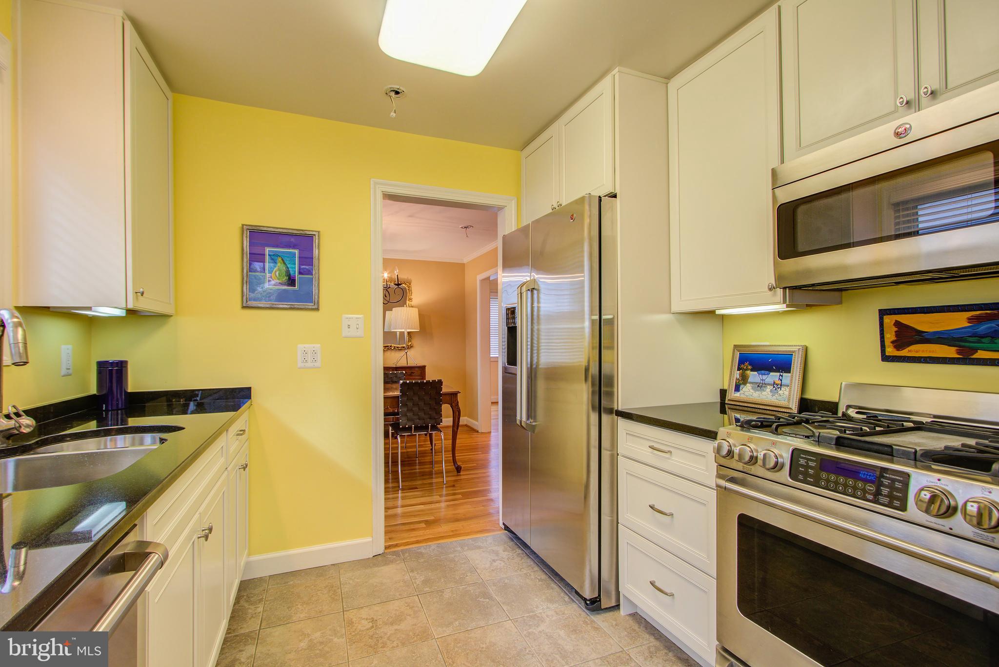 10015 Georgia Avenue Silver Spring, MD 20902 - Photo 11 of 34 kitchen upper level