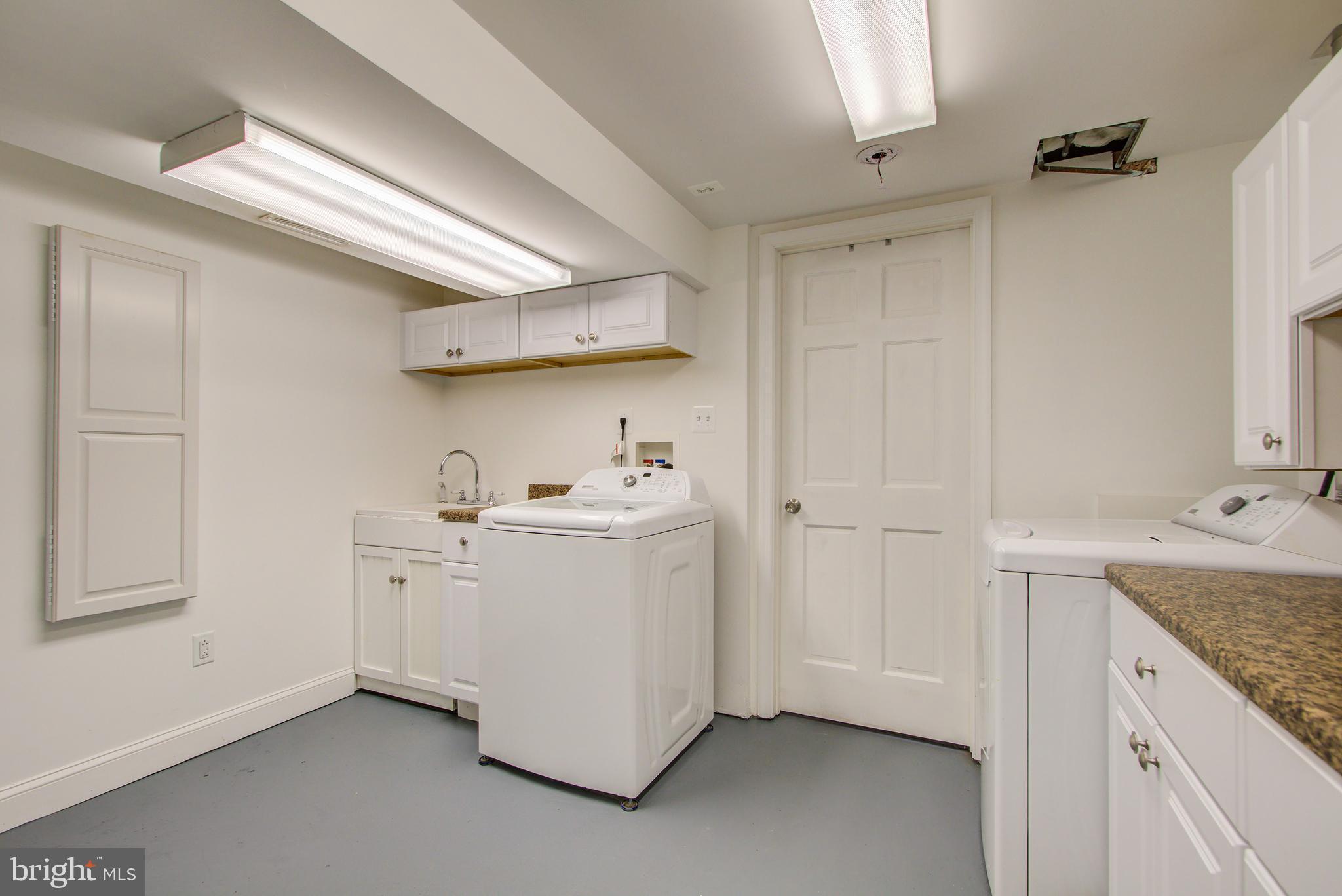 10015 Georgia Avenue Silver Spring, MD 20902 - Photo 30 of 34 laundry room - work space lower level