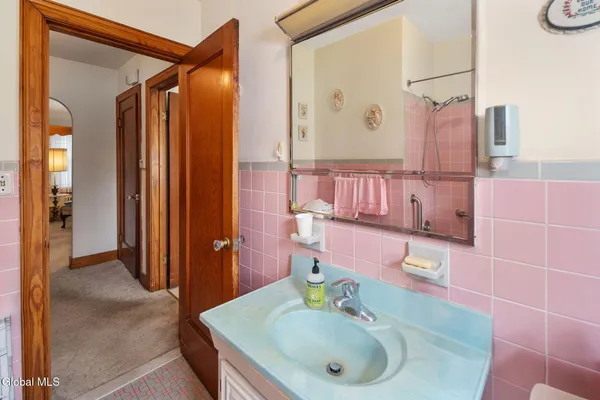 $325,000 | 3 John Street, Green Island, NY 12183