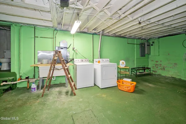 $325,000 | 3 John Street, Green Island, NY 12183