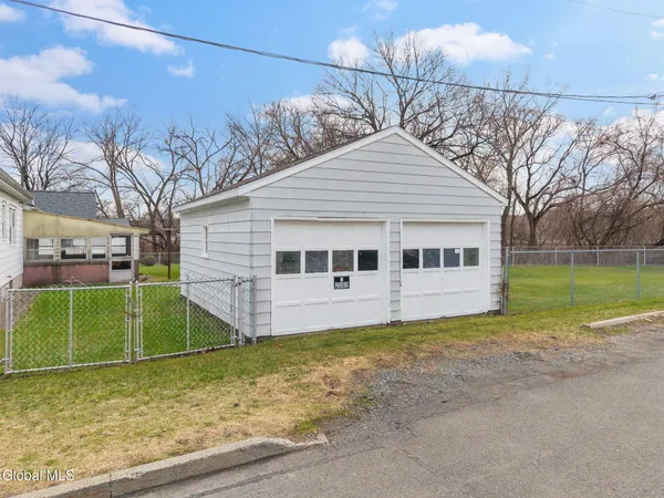 $325,000 | 3 John Street, Green Island, NY 12183