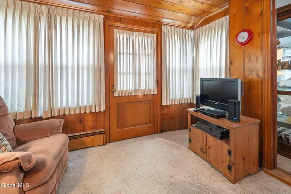 $325,000 | 3 John Street, Green Island, NY 12183