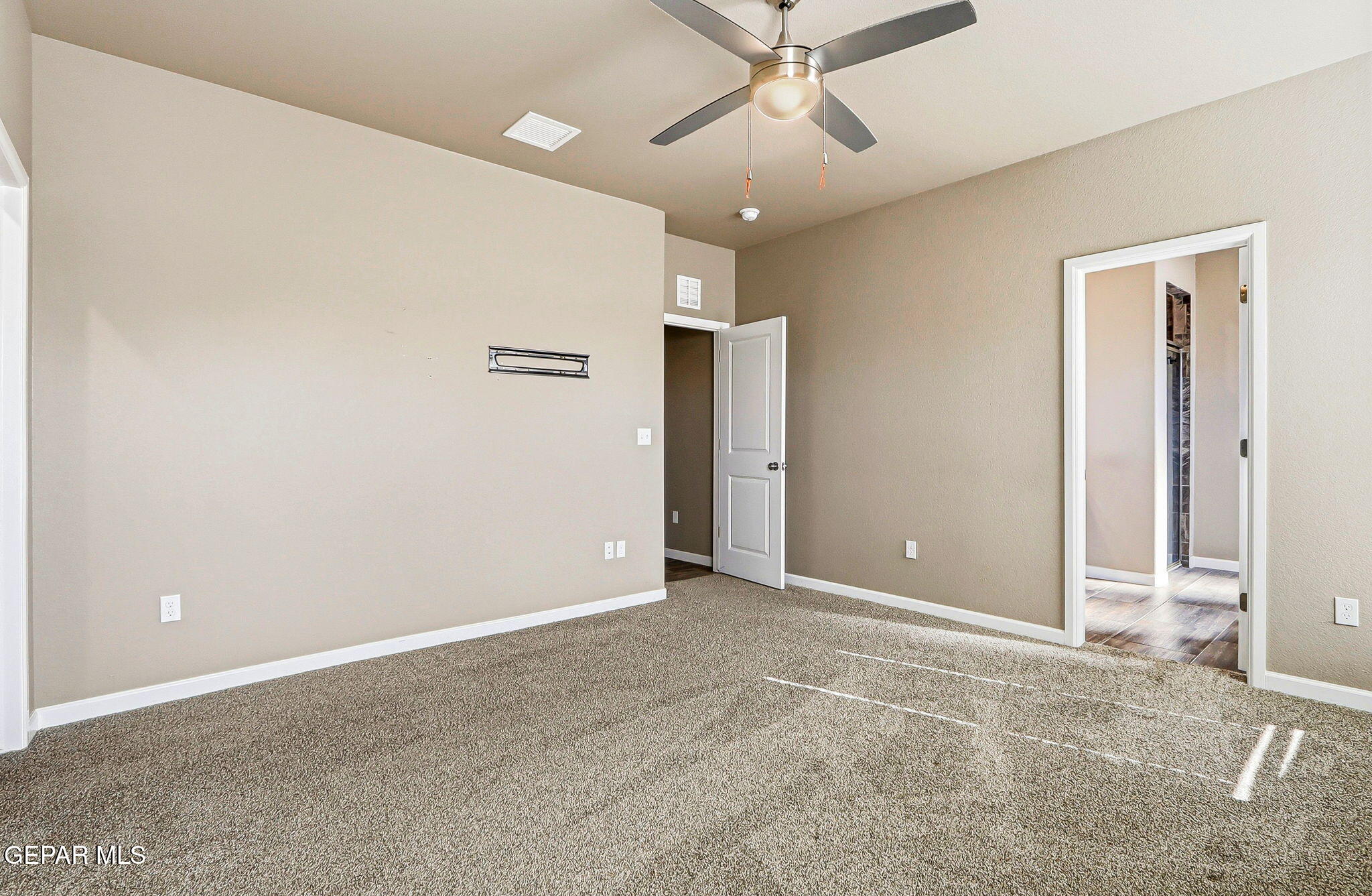 5933 Ruidoso Downs Street El Paso, TX 79932 - Photo 9 of 20 16-web-or-mls-IMG_8964