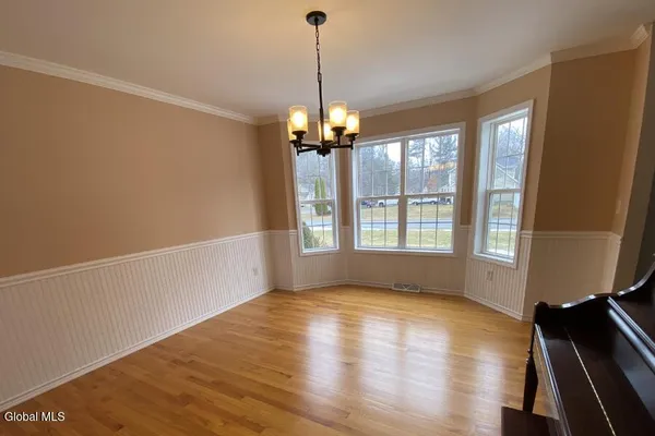 $699,000 | 59 Glenburnie Drive, Wilton, NY 12831