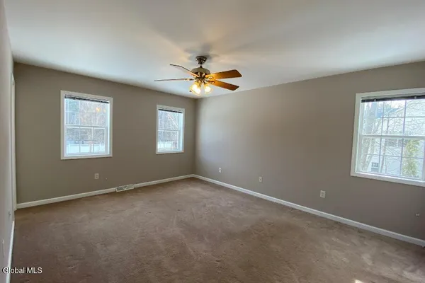 $699,000 | 59 Glenburnie Drive, Wilton, NY 12831