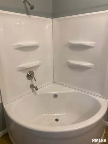 $80,000 | 1621-14 14 1/2 Street, Rock Island, IL 61201