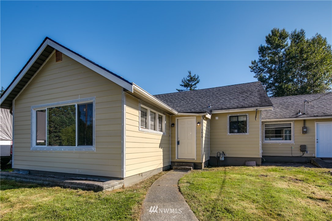 1619 32nd Street Bellingham, WA 98225 - Photo 1 of 16