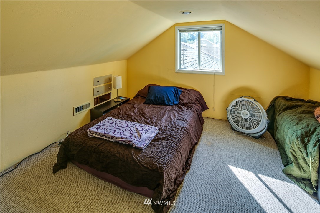 1619 32nd Street Bellingham, WA 98225 - Photo 12 of 16
