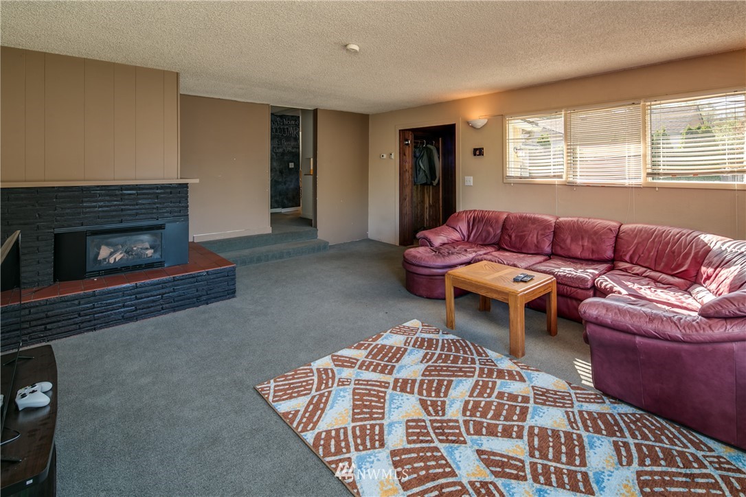 1619 32nd Street Bellingham, WA 98225 - Photo 5 of 16