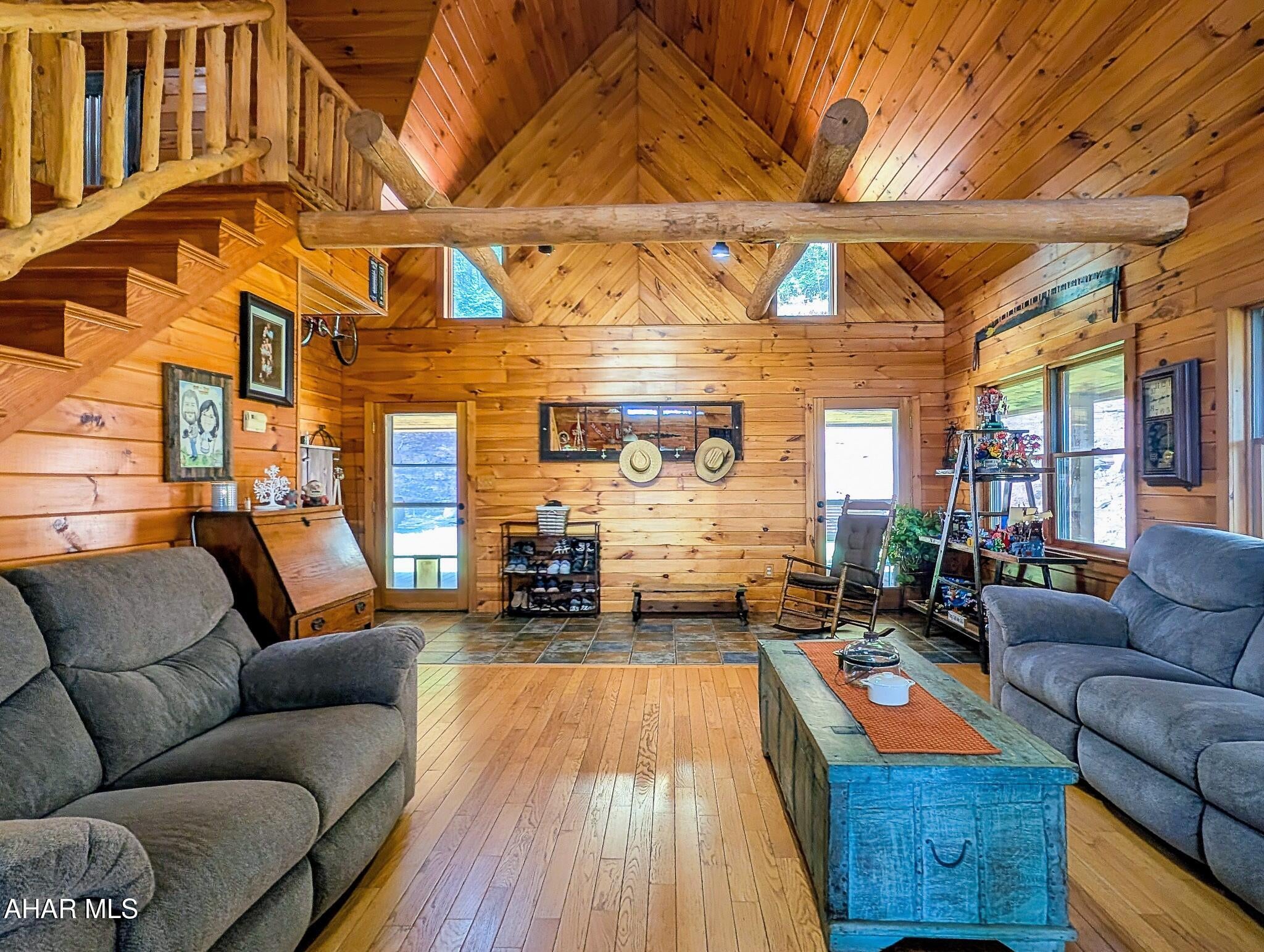 1077 Queen Road Claysburg, PA 16625 - Photo 35 of 136 Gallery Image 35