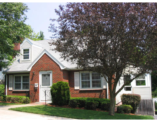75 Whitcomb Avenue Boston, MA 02130 - Photo 1 of 10 Gallery Image 1