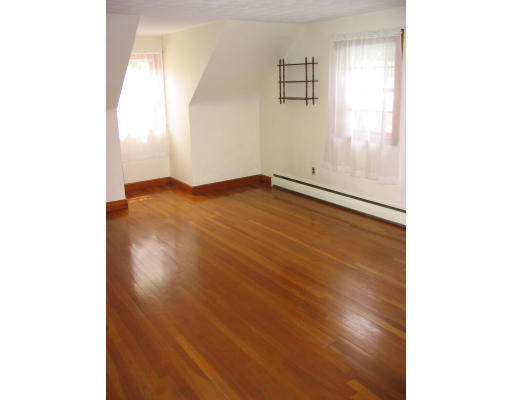 75 Whitcomb Avenue Boston, MA 02130 - Photo 7 of 10 Gallery Image 7