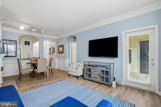 $325,000 | 27 Booth Street, Unit 345, Gaithersburg, MD 20878