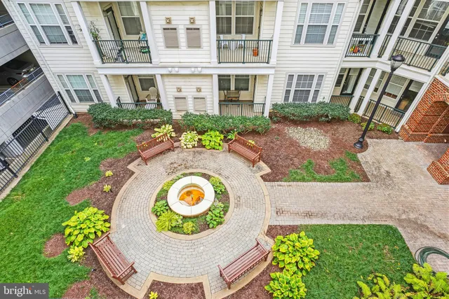 $325,000 | 27 Booth Street, Unit 345, Gaithersburg, MD 20878