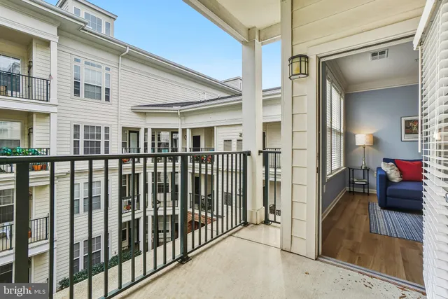 $325,000 | 27 Booth Street, Unit 345, Gaithersburg, MD 20878