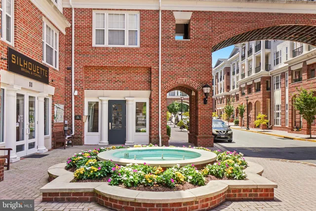 $325,000 | 27 Booth Street, Unit 345, Gaithersburg, MD 20878