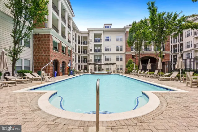 $325,000 | 27 Booth Street, Unit 345, Gaithersburg, MD 20878
