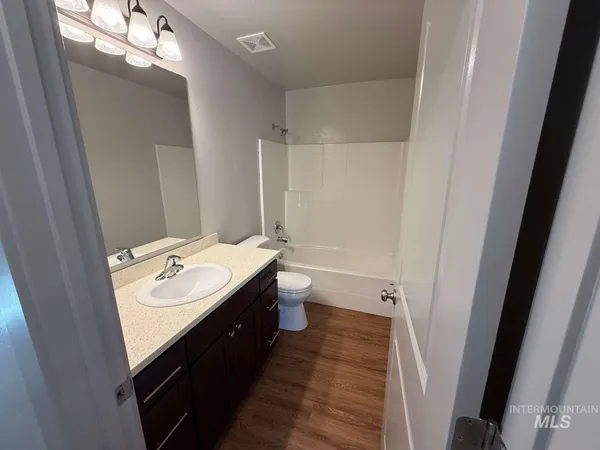 $319,900 | 551 Conant Avenue, Burley, ID 83318