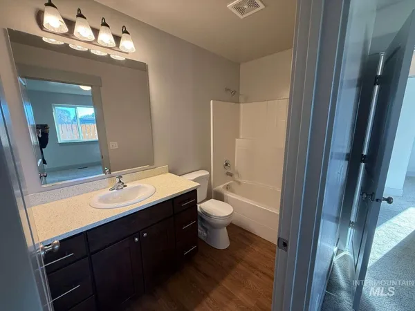 $319,900 | 551 Conant Avenue, Burley, ID 83318