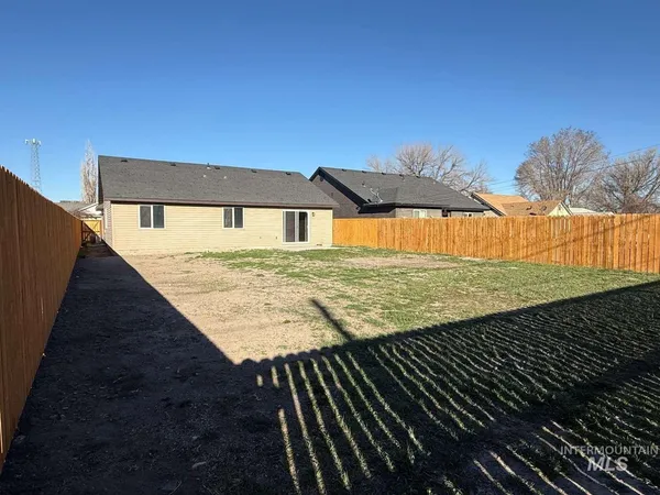 $319,900 | 551 Conant Avenue, Burley, ID 83318