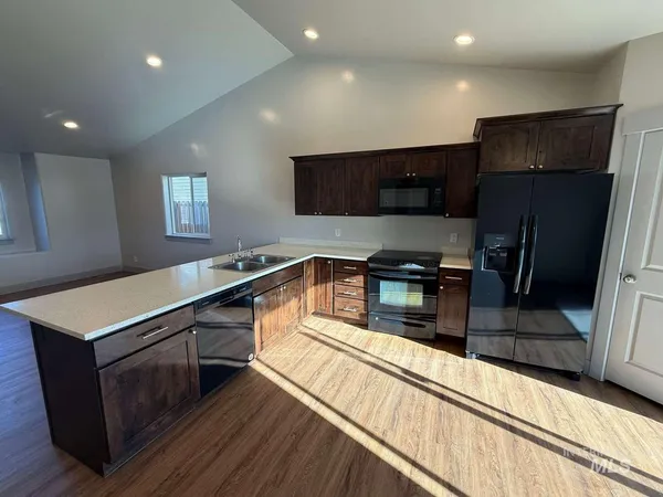 $319,900 | 551 Conant Avenue, Burley, ID 83318