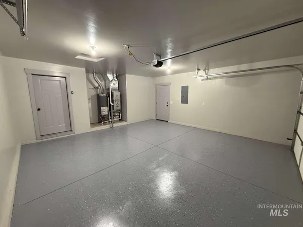 $319,900 | 551 Conant Avenue, Burley, ID 83318