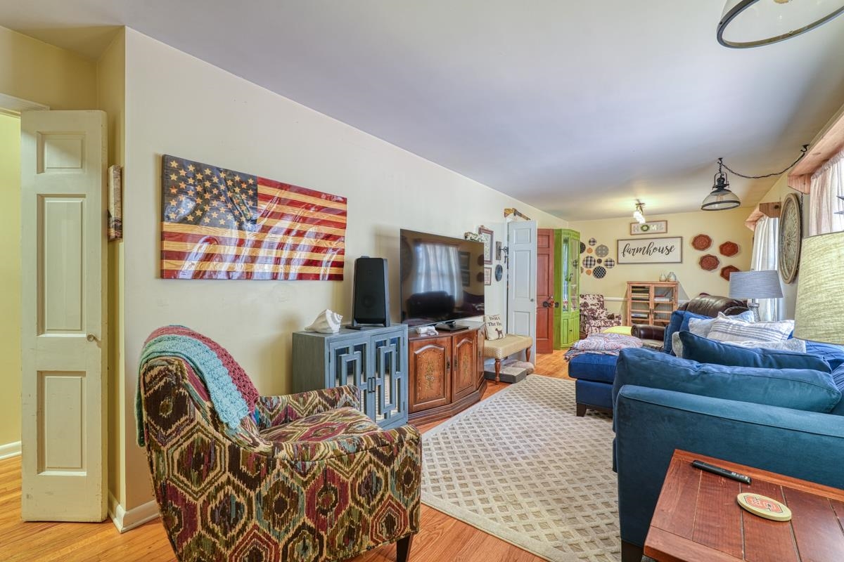 126 Towles Court Spartanburg, SC 29307 - Photo 13 of 35