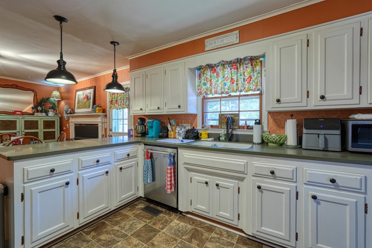 126 Towles Court Spartanburg, SC 29307 - Photo 18 of 35