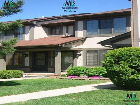 1574 Meadow Drive Rochester, MI 48309 - Photo 2 of 7 404658-1.JPG