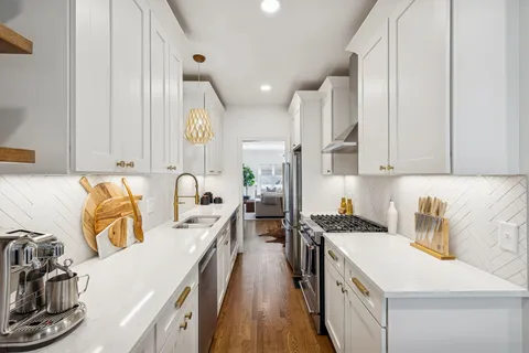 $695,000 | 106 Forest Pl Circle, Nashville, TN 37215