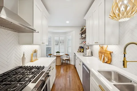 $695,000 | 106 Forest Pl Circle, Nashville, TN 37215