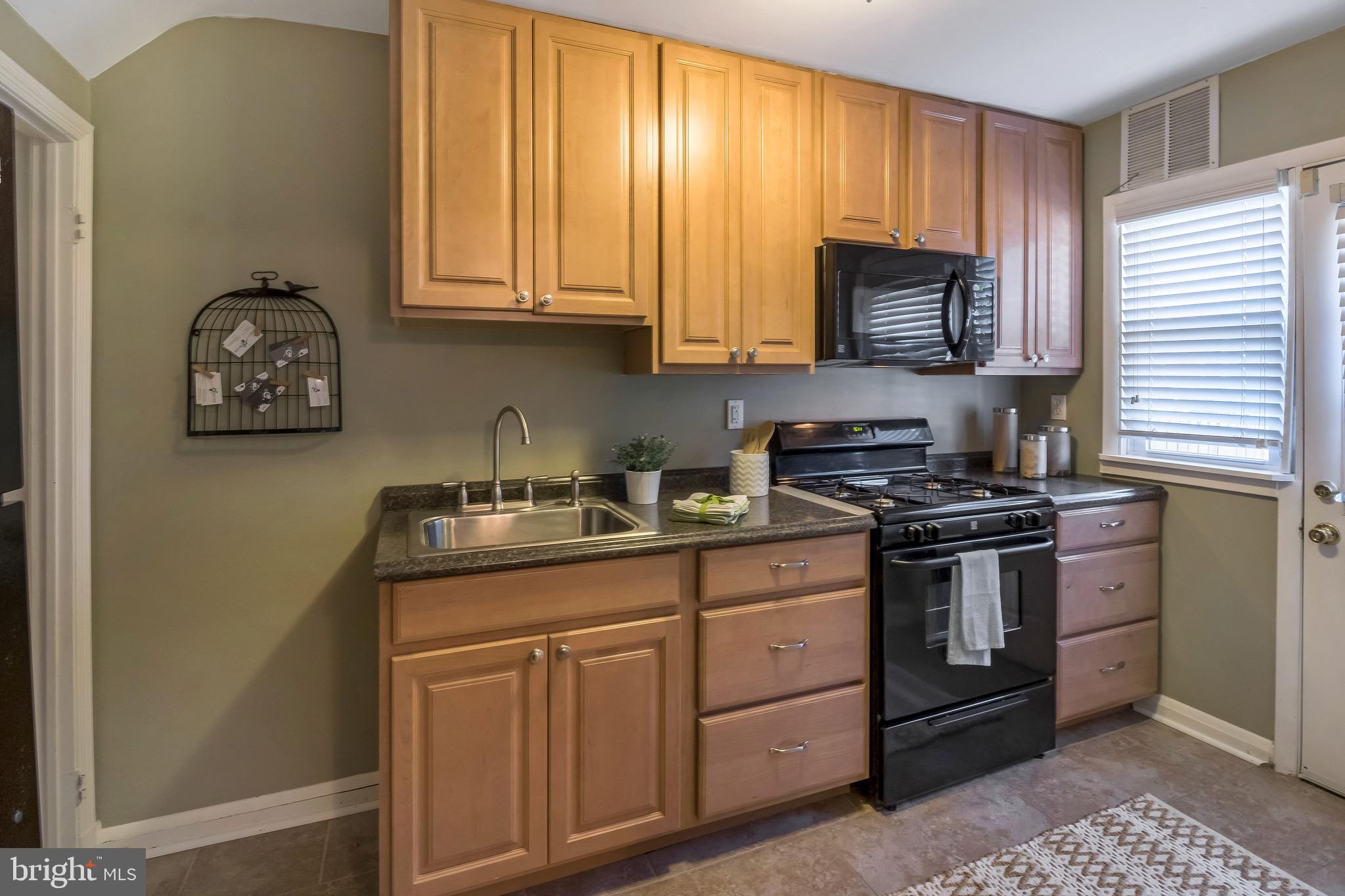 1920 Frames Road Baltimore, MD 21222 - Photo 11 of 27 Kitchen