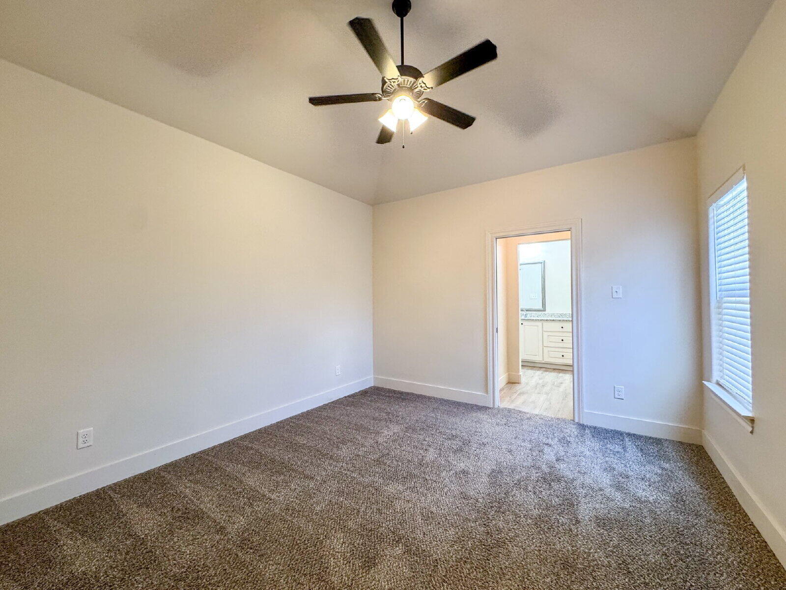 1706 102nd Street, Unit A Lubbock, TX 79423 - Photo 6 of 8 6