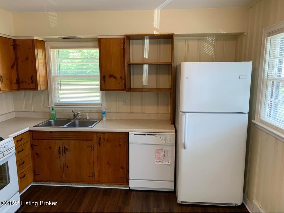951 Palatka Road Louisville, KY 40214 - Photo 15 of 18 IMG_0656