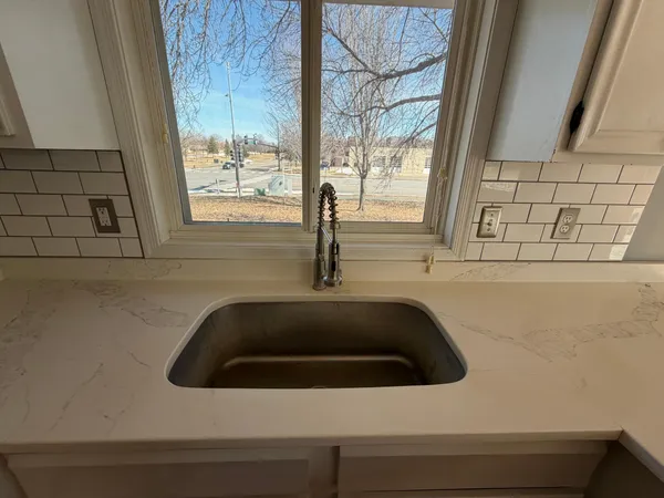 $2,700 | 11941 69th Avenue North, Maple Grove, MN 55369