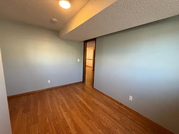 $2,700 | 11941 69th Avenue North, Maple Grove, MN 55369