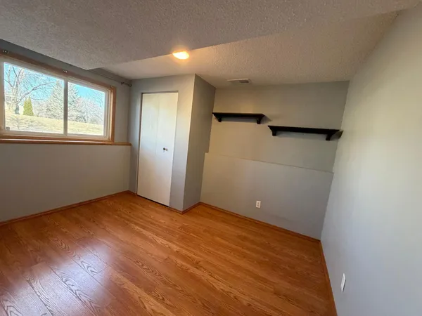 $2,700 | 11941 69th Avenue North, Maple Grove, MN 55369