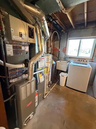 $2,700 | 11941 69th Avenue North, Maple Grove, MN 55369