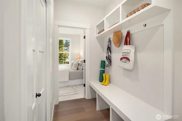 $1,570,000 | 9207 Northeast 175th Street, Unit B, Bothell, WA 98011