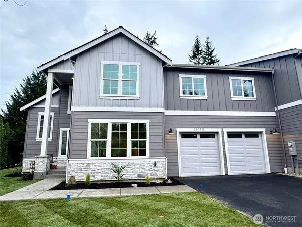 $1,570,000 | 9207 Northeast 175th Street, Unit B, Bothell, WA 98011