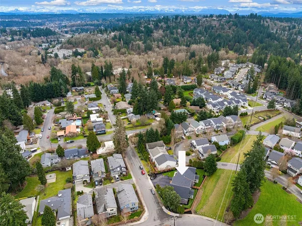 $1,570,000 | 9207 Northeast 175th Street, Unit B, Bothell, WA 98011