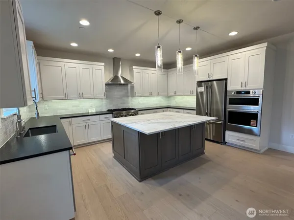 $1,570,000 | 9207 Northeast 175th Street, Unit B, Bothell, WA 98011