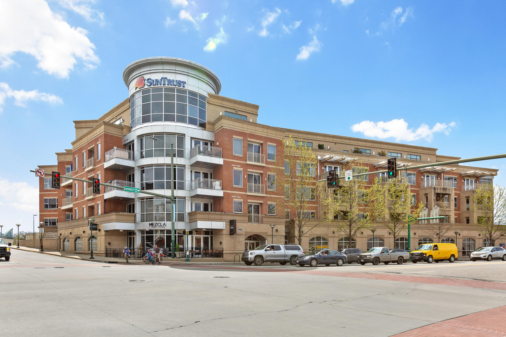 4 Cherokee Blvd., Unit 409 Chattanooga, TN 37405 - Photo 5 of 39 bridgeview-32