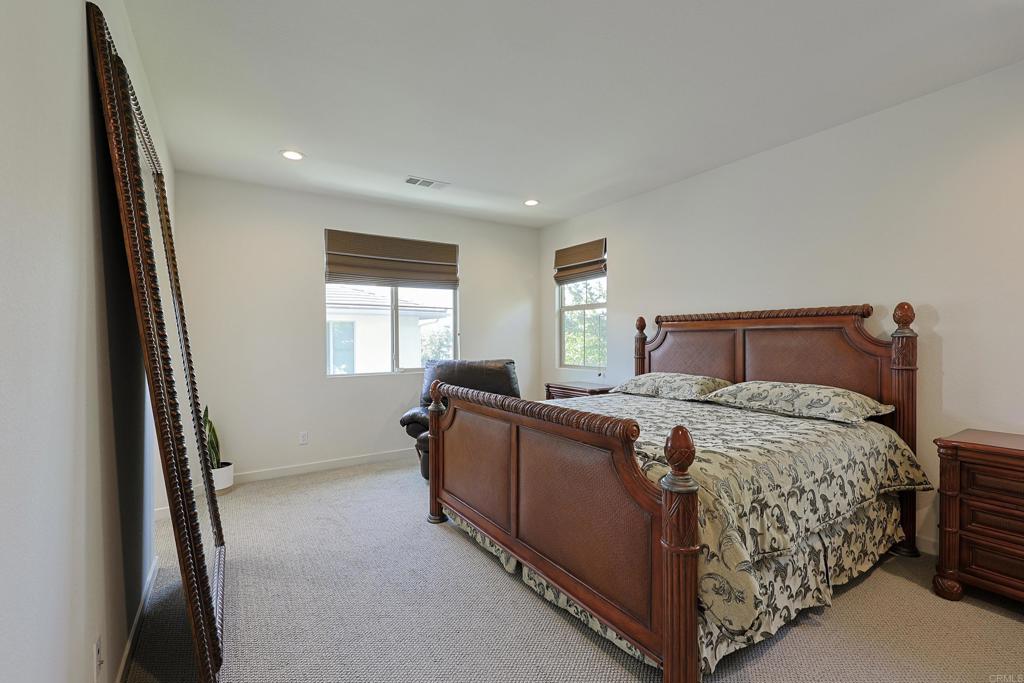 2037 Tango Loop, Unit 2 Chula Vista, CA 91915 - Photo 20 of 60