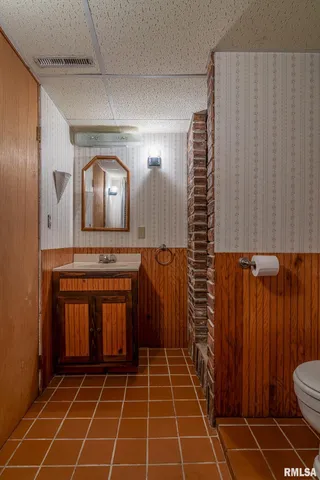 $260,000 | 500 North 7th Avenue, New Windsor, IL 61465