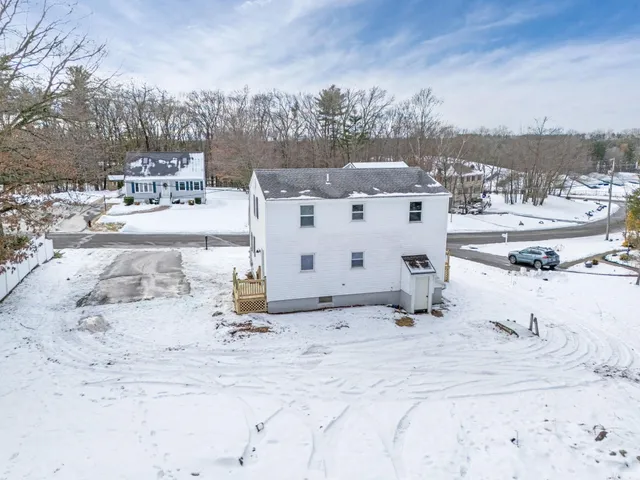 $589,000 | 6 Michael Avenue, Derry, NH 03038