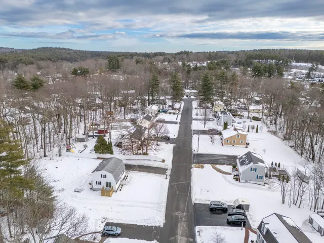 $599,000 | 6 Michael Avenue, Derry, NH 03038