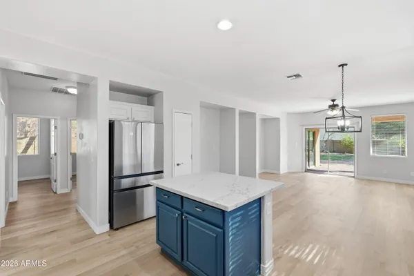 $2,495 | 1711 West Twain Court, Phoenix, AZ 85086